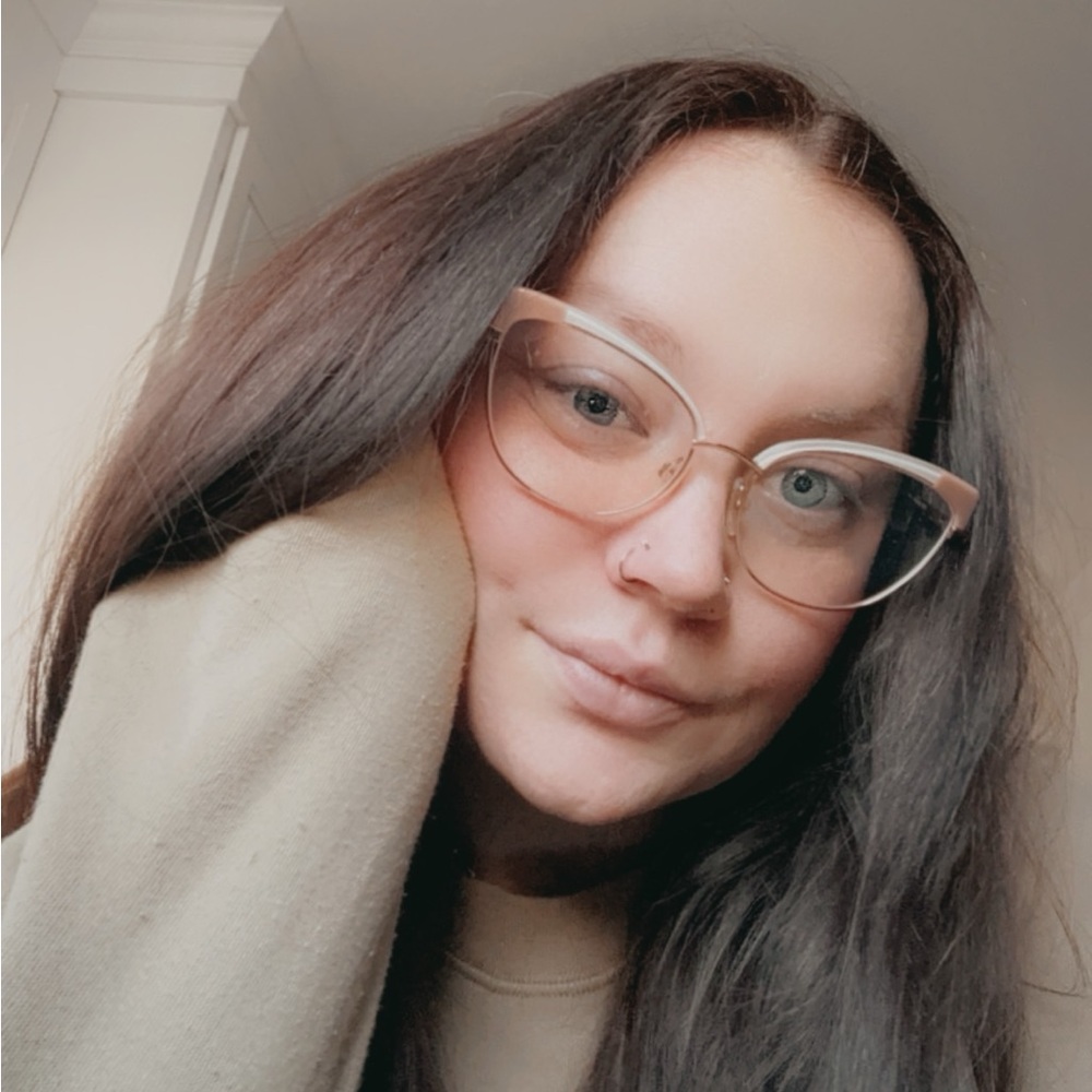 Meet your Posher, Jillian